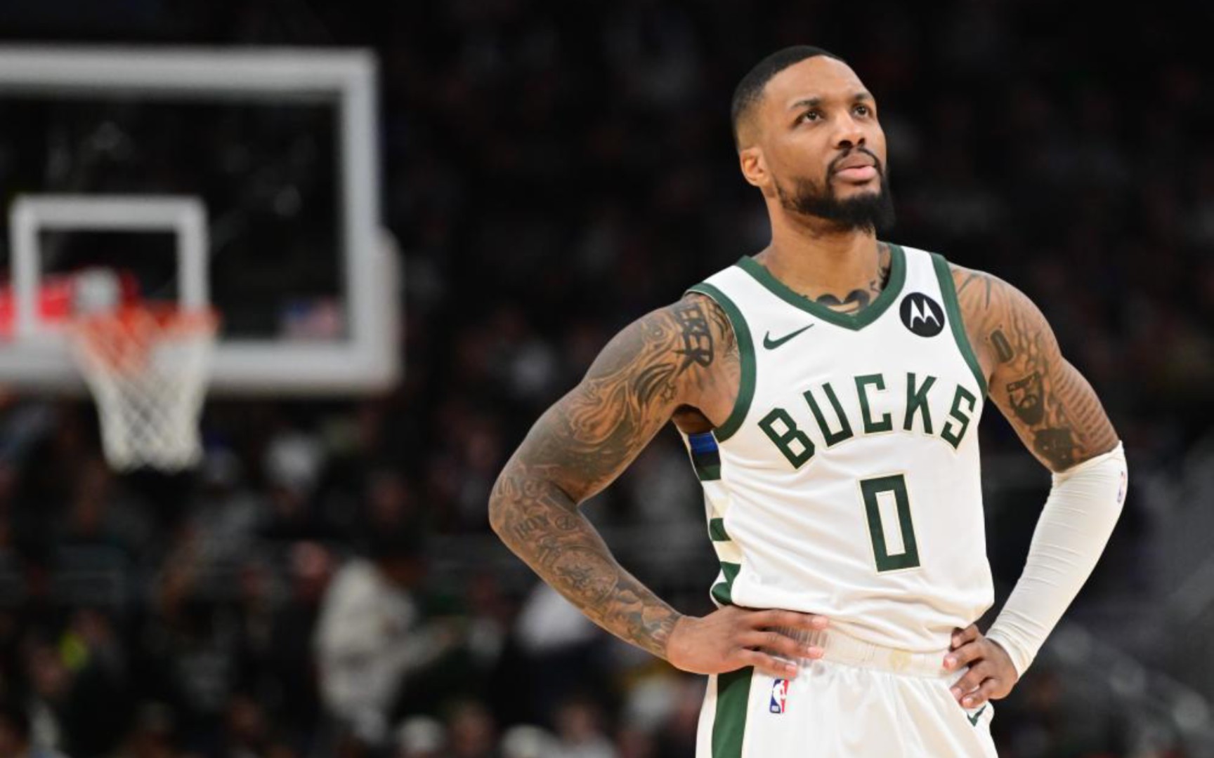 上扮演了全 上扮演了全