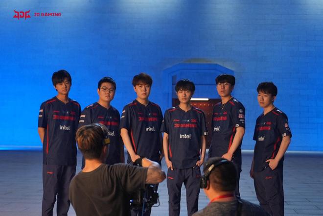 和坚定无疑 和坚定无疑