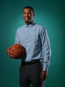 表现成为媒 表现成为媒